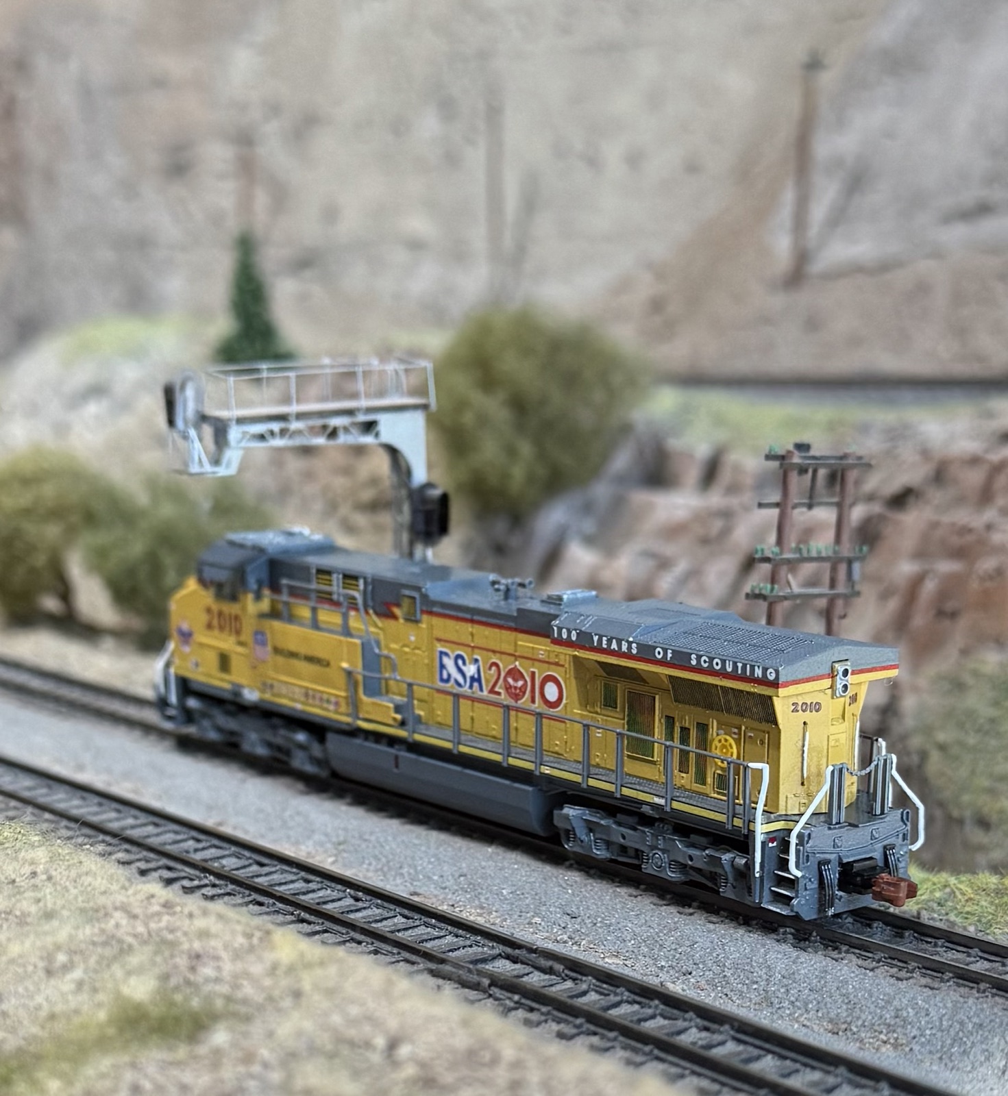 Union Pacific locomotive consist on a canyon curve